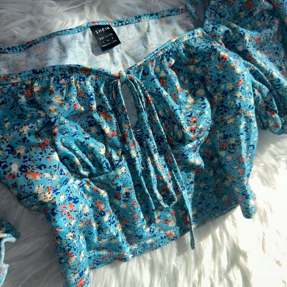 Turquoise Blue Floral Top w/ Scrunch Sleeves and Bow Tie Detail size Small - Picture 7 of 8